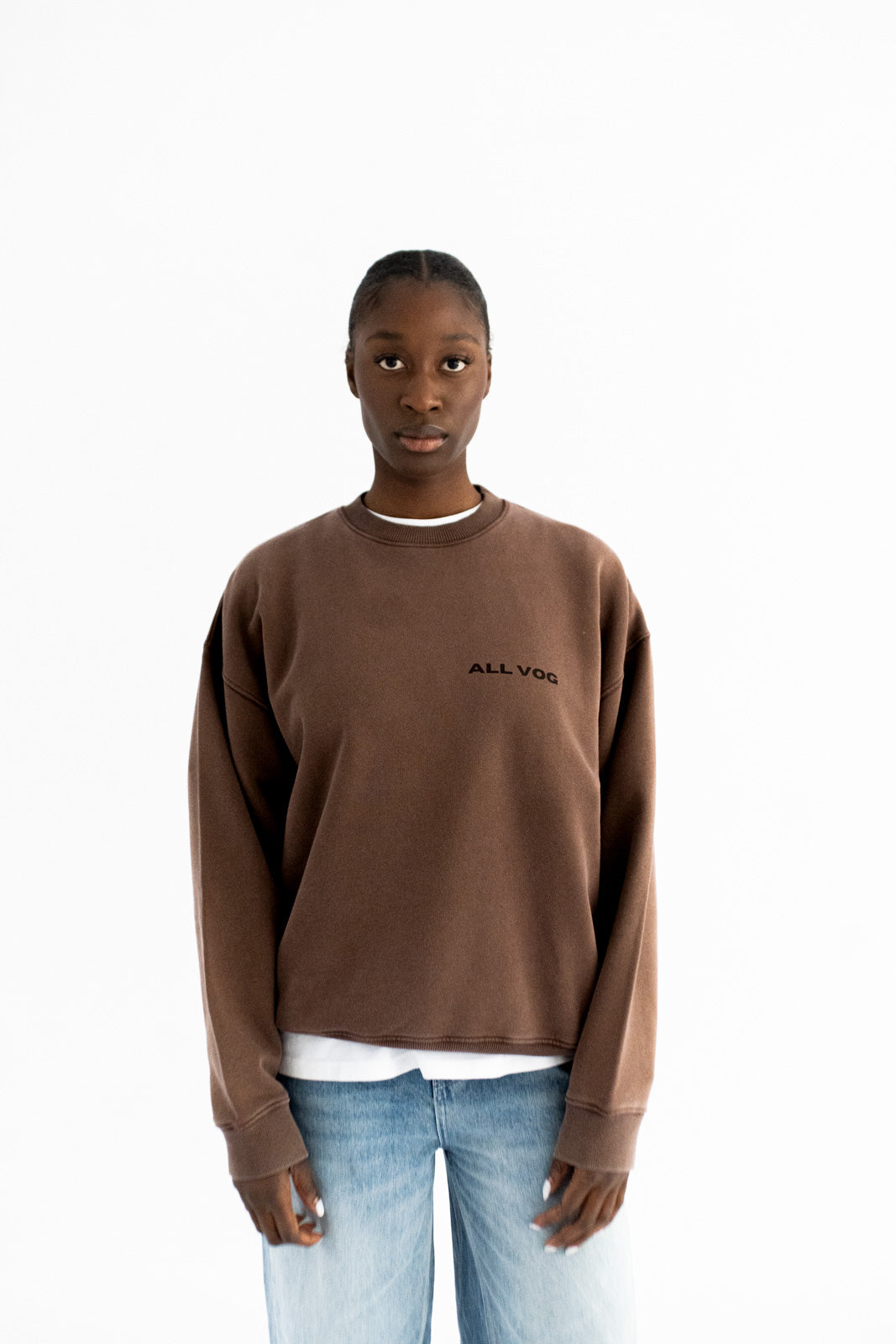 BROWN LEO CREWNECK