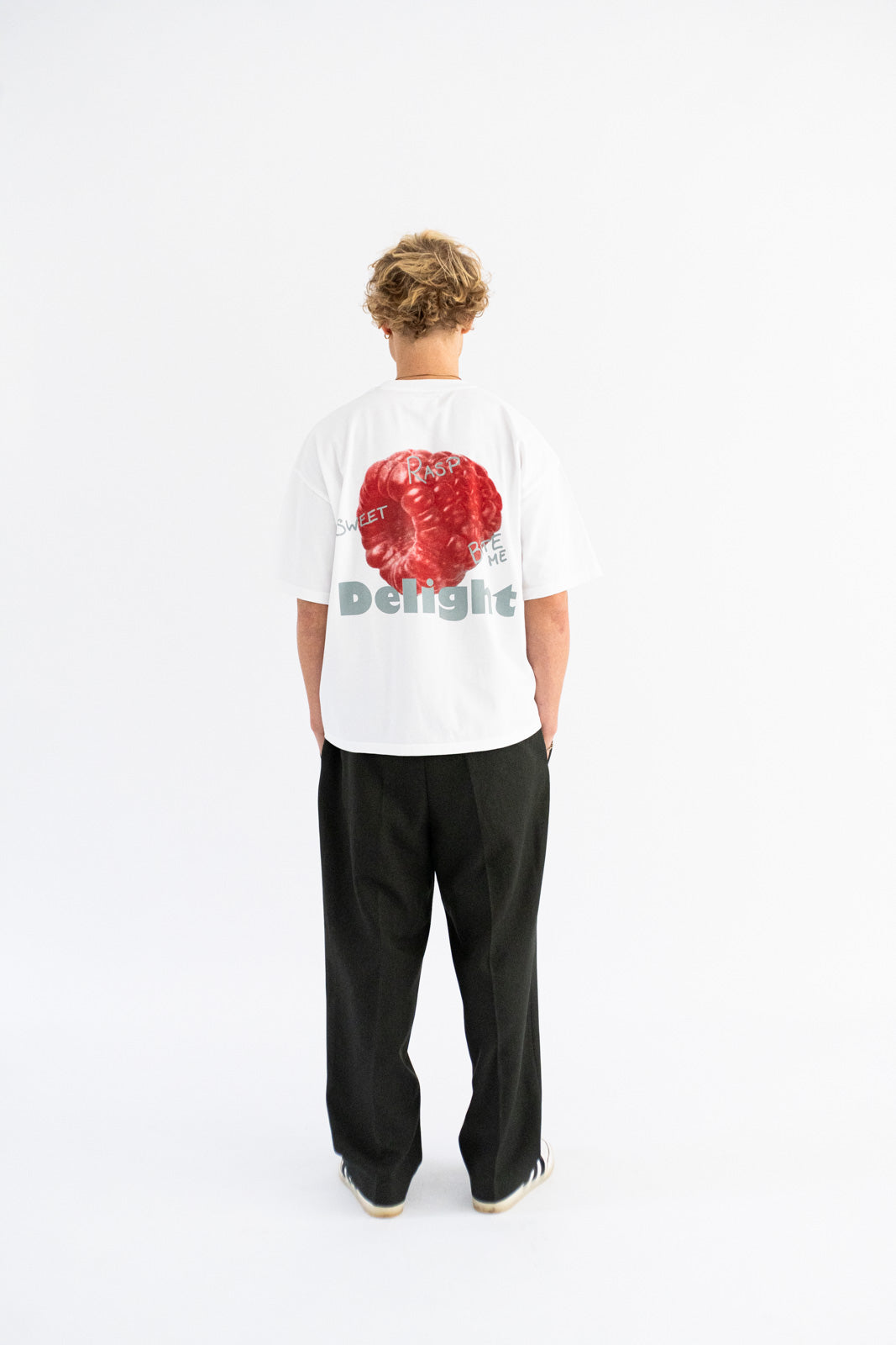 WHITE RASP TEE