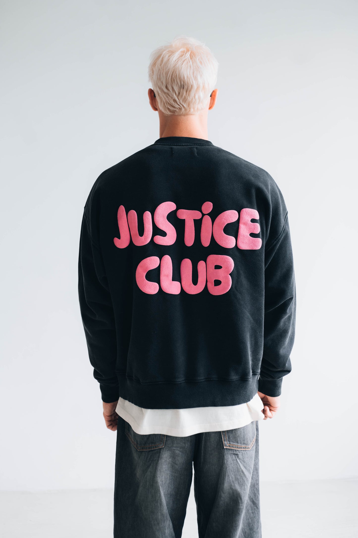 BUBBLEGUM CREWNECK